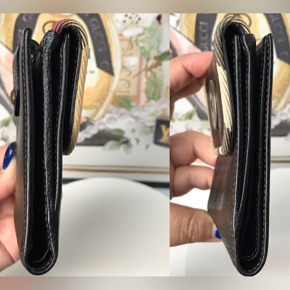 BURBERRY Signature Nova Check Trim Bifold Wallet ๐๐ฅ - Picture 15 of 17